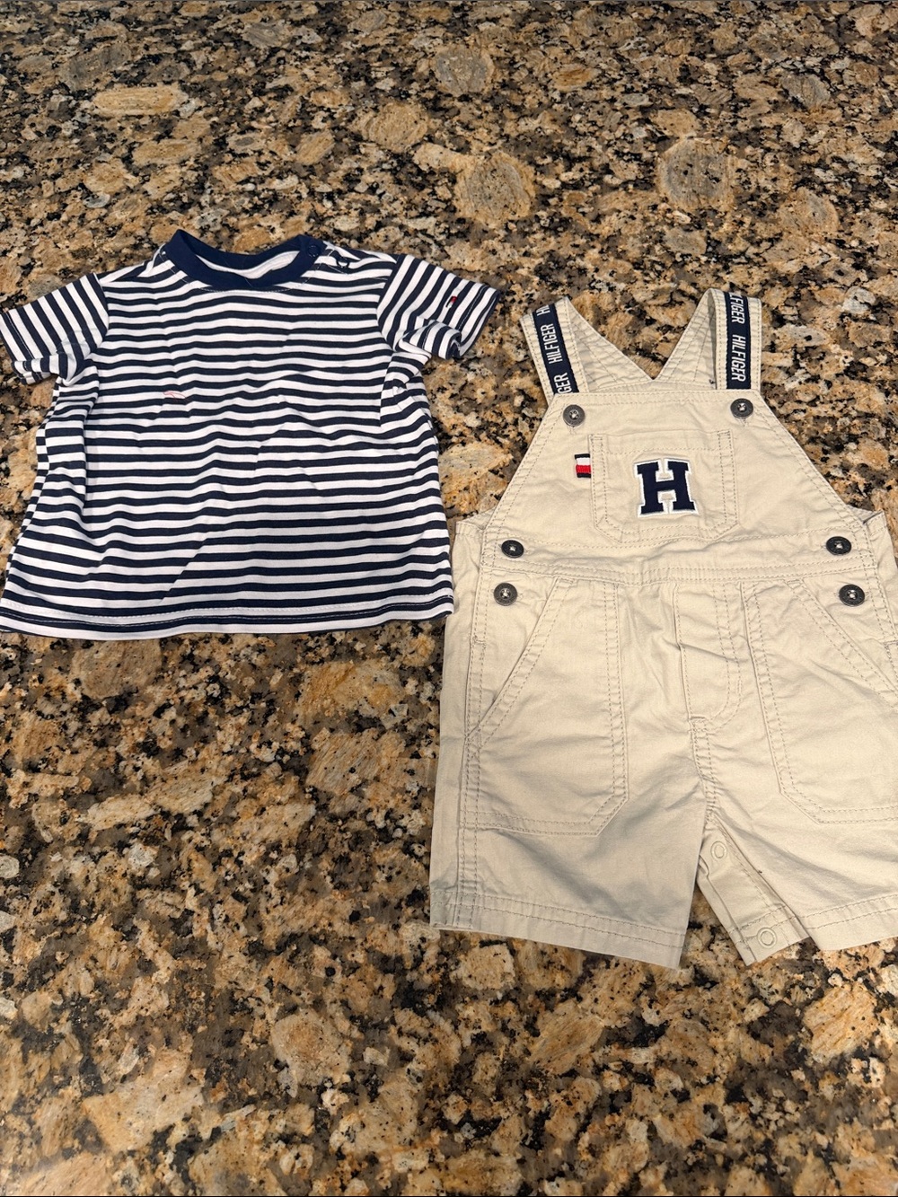 3-6 month bundle - Picture 4 of 7